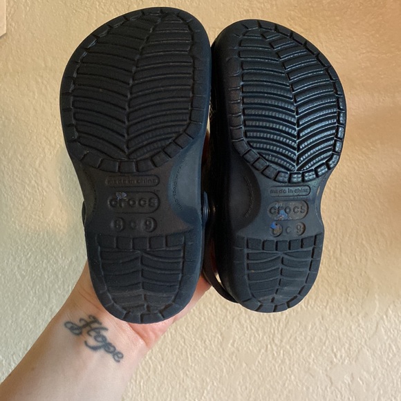 toddler navy blue crocs size 8 - Picture 3 of 6